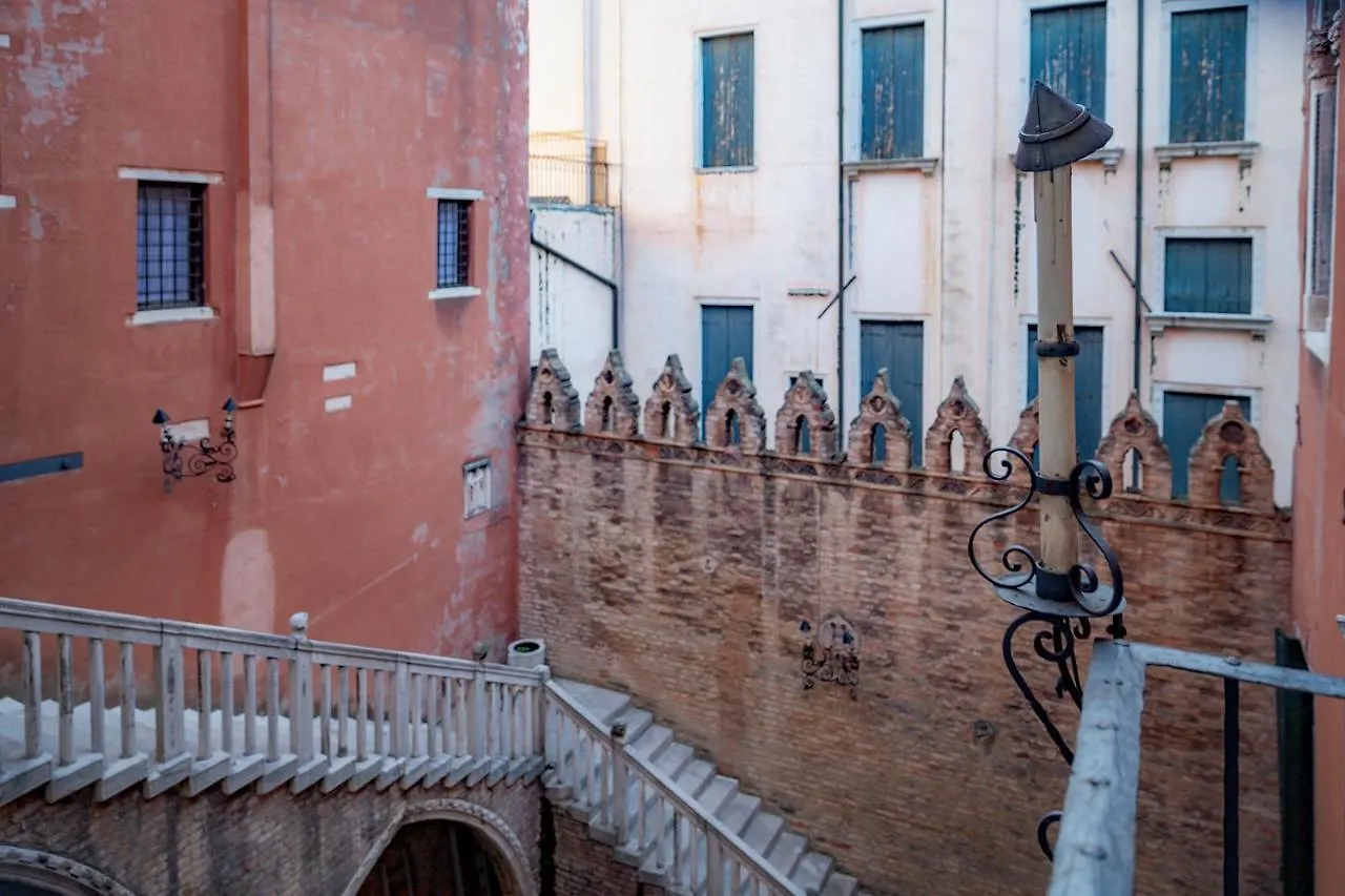 Palazzo Bernardo San Polo Apartment 100 Mq Venice