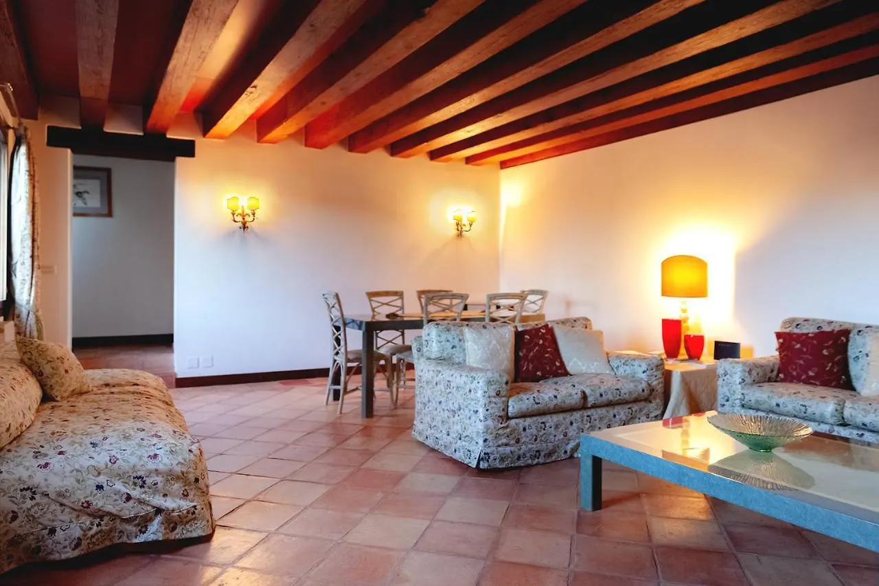 Palazzo Bernardo San Polo Apartment 100 Mq 베니스 0*,  이탈리아